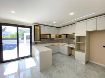 Didim Altınkum Mahallesi'nde Eşsiz Bir Villa Fırsatı