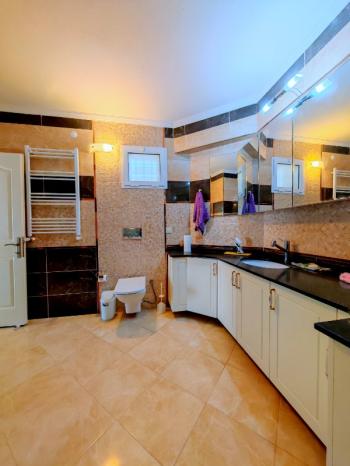 Didim'de Kiralık Lüks Villa - Havuzlu Sitede Jakuzili, Saunalı, Kaloriferli, Deniz Manzaralı