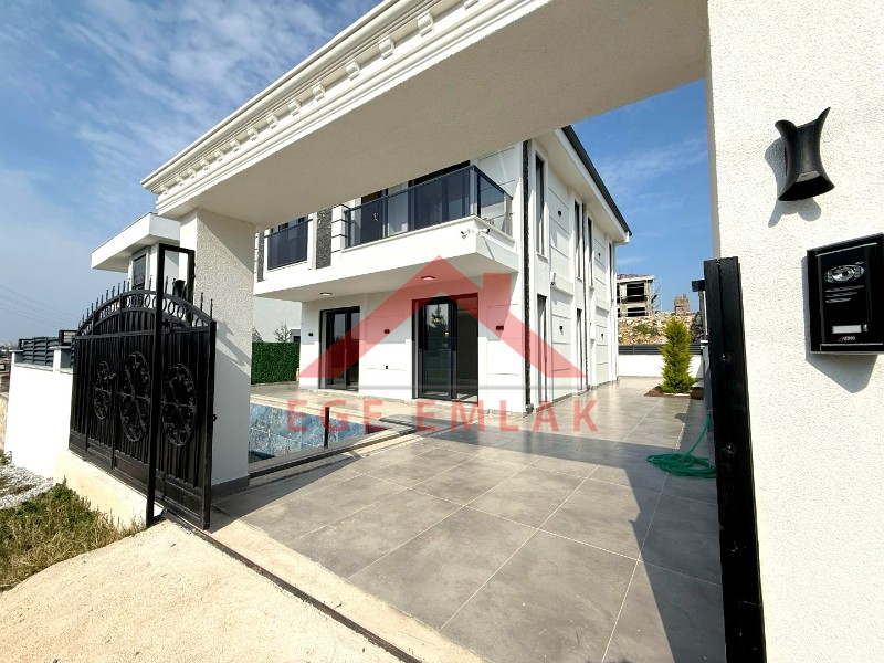 Didim'de Satılık Tam Müstakil Villa
