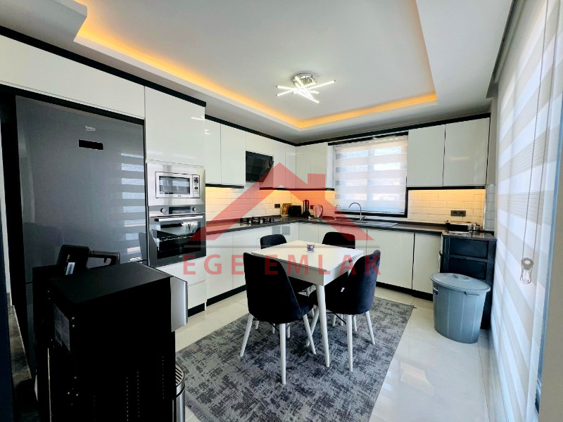 Didim Akbükde Deniz Manzaralı Satılık Villa