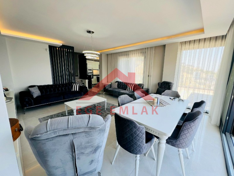 Didim Akbükde Deniz Manzaralı Satılık Villa