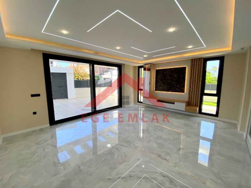 Didim Altınkum Mahallesi'nde Eşsiz Bir Villa Fırsatı