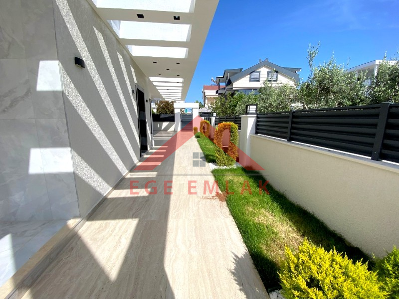 Didim Altınkum Mahallesi'nde Eşsiz Bir Villa Fırsatı
