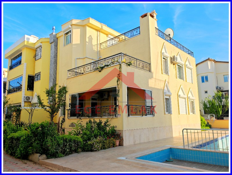 Didim'de Kiralık Lüks Villa - Havuzlu Sitede Jakuzili, Saunalı, Kaloriferli, Deniz Manzaralı