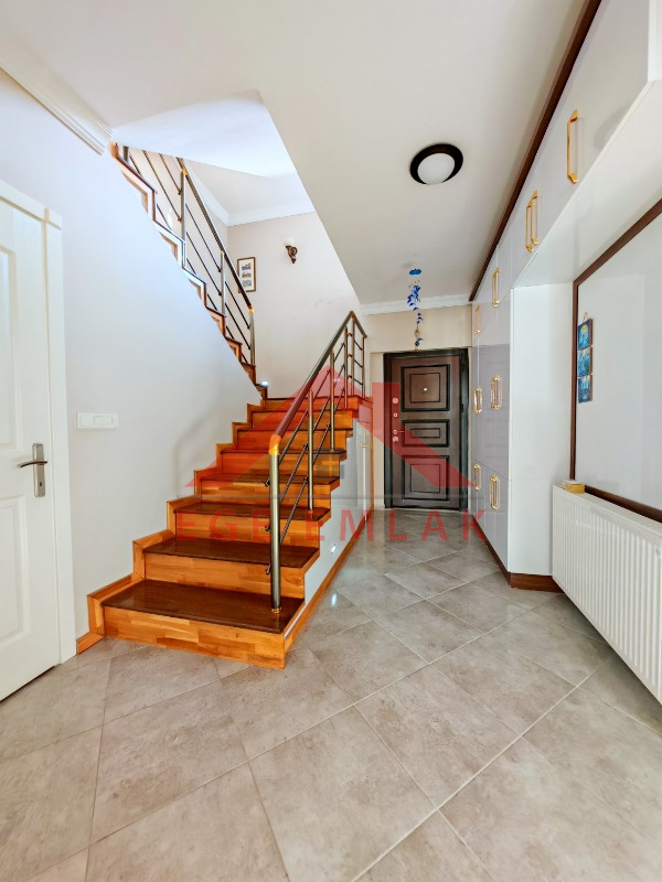 Didim'de Kiralık Lüks Villa - Havuzlu Sitede Jakuzili, Saunalı, Kaloriferli, Deniz Manzaralı