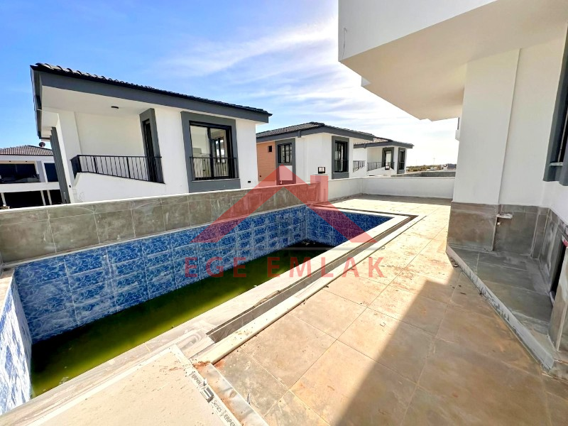 Didim'de Satılık 3+1 Ayrı Mutfaklı Villa
