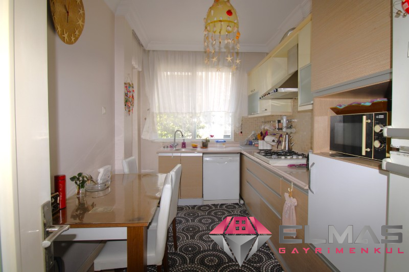Elmas’tan Güvenevler Mah. Yenişehir Hastanesi Civarı Fırsat 2+1