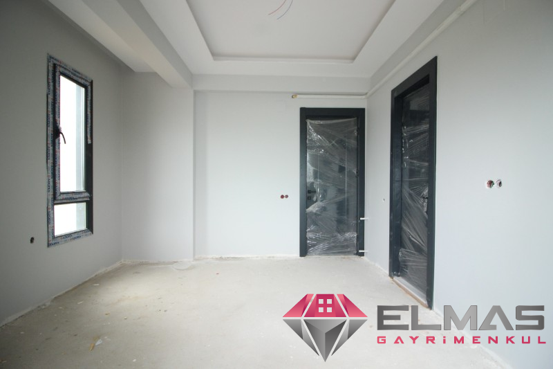 Elmas’tan Eski Mezitli’de Deniz Manzaralı Kredi İmkanlı 2+1