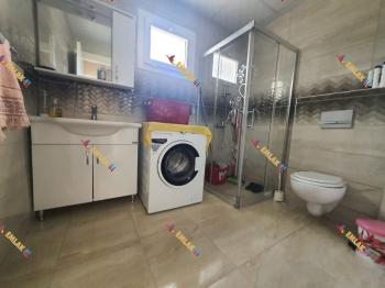 KUŞADASI DAVUTLARDA HAVUZLU SİTEDE GENİŞ DENİZ MANZARALI 2+1 SATILIK DAİRE
