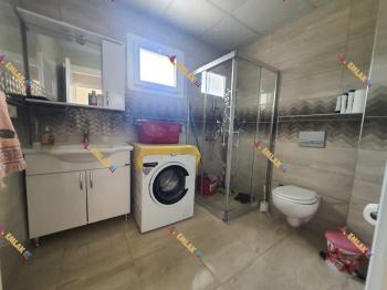KUŞADASI DAVUTLARDA HAVUZLU SİTEDE GENİŞ DENİZ MANZARALI 2+1 SATILIK DAİRE