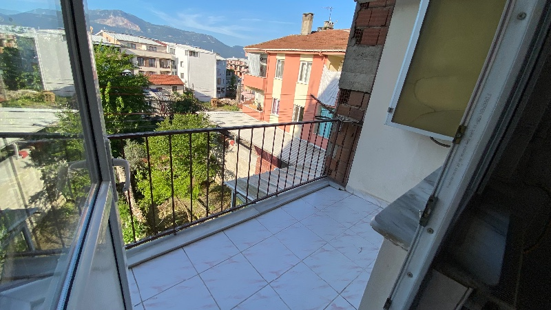 DijitalEmlak’tan Gürsu Merkezinde Manzaralı Kiralık 3+1 Daire. 