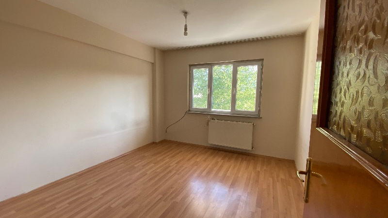 DijitalEmlak’tan Gürsu Merkezinde 100 m2 Manzaralı Satılık  3+1 Daire.