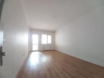 Konya / Selçuklu / Satılık Daire Yazır Mah. Real AVM Arkası AraKat 4+1