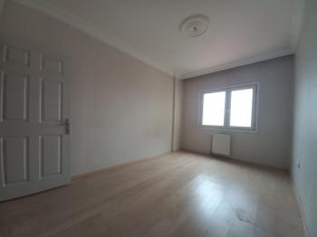 Konya / Selçuklu / Satılık Daire Yazır Mah. Real AVM Arkası AraKat 4+1