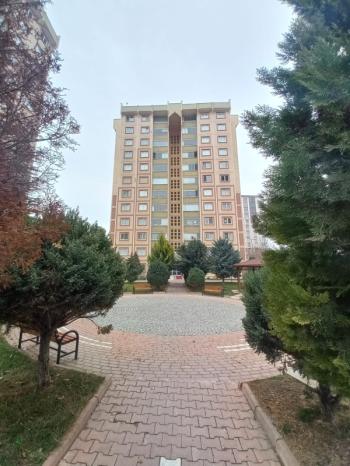 Konya / Selçuklu / Satılık Daire Yazır Mah. Real AVM Arkası AraKat 4+1