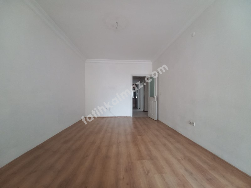 Konya / Selçuklu / Satılık Daire Yazır Mah. Real AVM Arkası AraKat 4+1