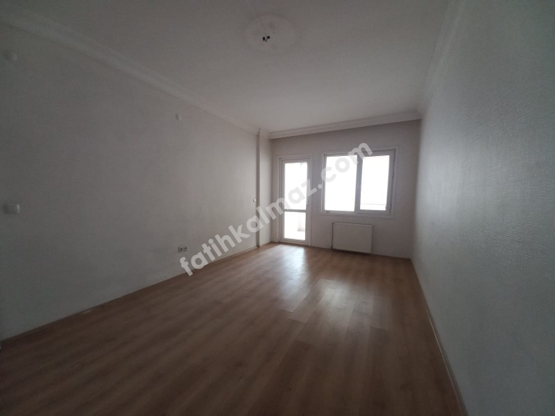 Konya / Selçuklu / Satılık Daire Yazır Mah. Real AVM Arkası AraKat 4+1