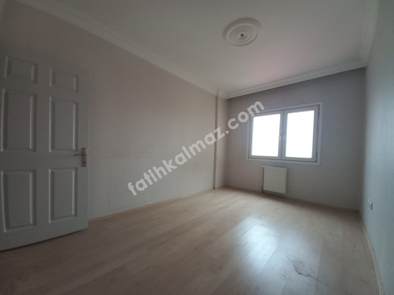 Konya / Selçuklu / Satılık Daire Yazır Mah. Real AVM Arkası AraKat 4+1