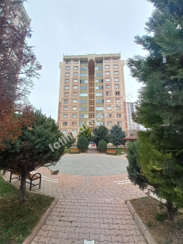 Konya / Selçuklu / Satılık Daire Yazır Mah. Real AVM Arkası AraKat 4+1