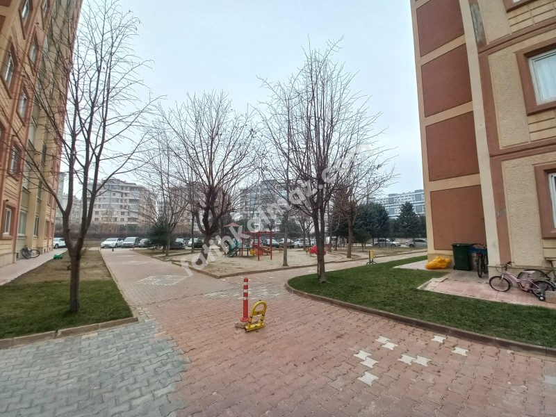 Konya / Selçuklu / Satılık Daire Yazır Mah. Real AVM Arkası AraKat 4+1