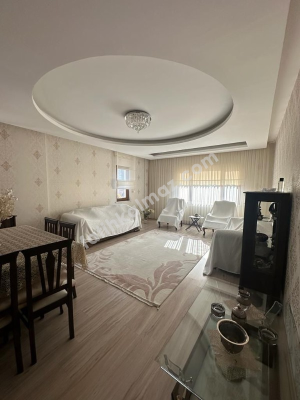 Konya / Selçuklu / Satılık Daire Hacıkaymak Mah. Şefikcan Cadde Üzeri 4+1
