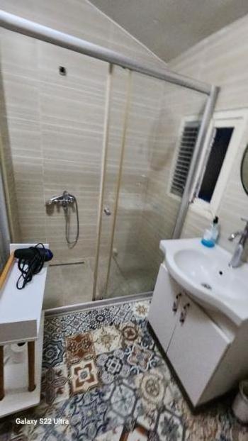 Yeldeğirmeni Tarihi Binada Full Deniz Manzaralı Kiralık Daire
