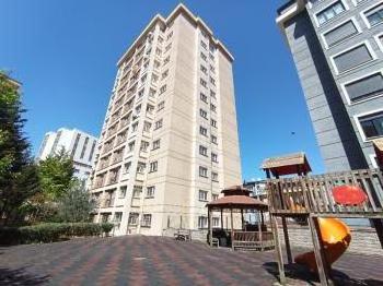 AĞAOĞLU ÇAMLIPARK SİT. BAKIMLI 1+1 DAİRE