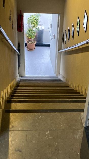 PENDİK'TE TABELA DEĞERİ YÜKSEK, RUHSATLI SATILIK OTEL VE BİNASI