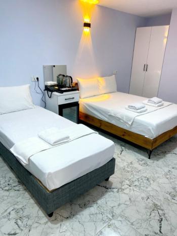 PENDİK'TE TABELA DEĞERİ YÜKSEK, RUHSATLI SATILIK OTEL VE BİNASI