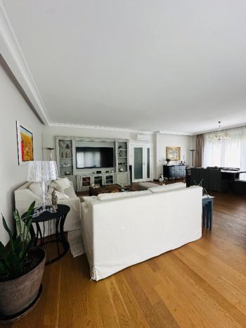 BAĞDAT CADDESİNİN ORTASINDA MUHTEŞEM KONUMDA FIRSAT SATILIK DAİRE