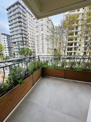 BAĞDAT CADDESİNİN ORTASINDA MUHTEŞEM KONUMDA FIRSAT SATILIK DAİRE