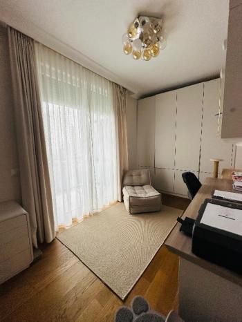 BAĞDAT CADDESİNİN ORTASINDA MUHTEŞEM KONUMDA FIRSAT SATILIK DAİRE