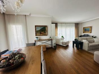 BAĞDAT CADDESİNİN ORTASINDA MUHTEŞEM KONUMDA FIRSAT SATILIK DAİRE