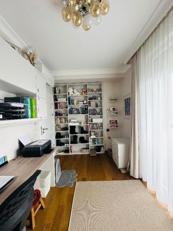 BAĞDAT CADDESİNİN ORTASINDA MUHTEŞEM KONUMDA FIRSAT SATILIK DAİRE