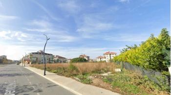 BEYLİKDÜZÜ KAVAKLI MAH. 1346m2 SATILIK KONUT+TİCARİ İMARLI ARSA