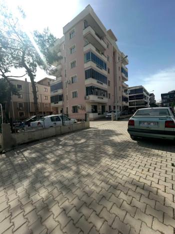 İzmir Kemalpaşa Ulucak ' ta satılık 3+1 Daire