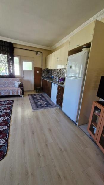 SATILIK 4+1 ÇİFTLİK EVİ + 300 m2 ÇELİK KONSTRÜKSİYON  ÇADIR + 2 ADET SERA 