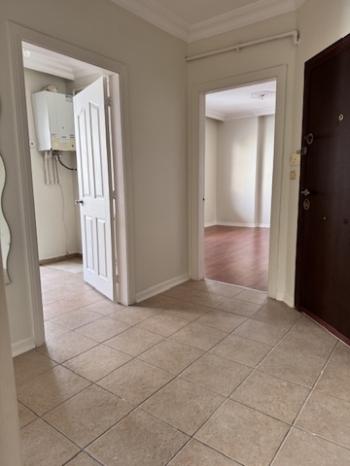 Ümraniye Çamlık Mahallesi'nde Giriş Kat 2+1 Kiralık Daire