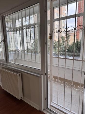 Ümraniye Çamlık Mahallesi'nde Giriş Kat 2+1 Kiralık Daire