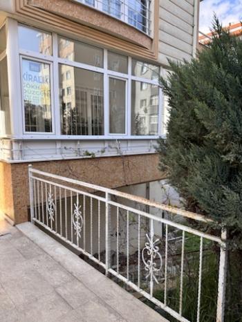 Ümraniye Çamlık Mahallesi'nde Giriş Kat 2+1 Kiralık Daire