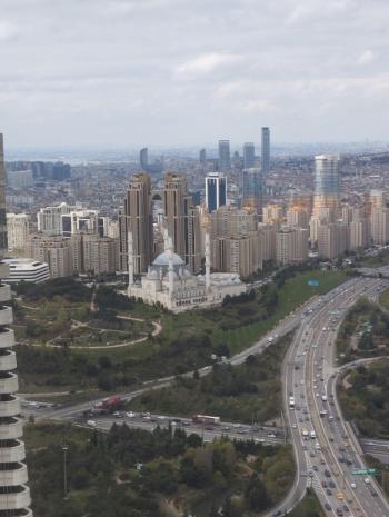 Metropol İstanbulda Deniz Gören 2+1 Kiralık Daire