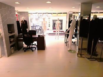 Giriş Üstü Köşe Dükkan Bayrampaşa Trikocular Çarşısı Orta Mahalle