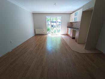 AĞAOĞLU ÇAMLIPARK SİT. BAKIMLI 1+1 DAİRE