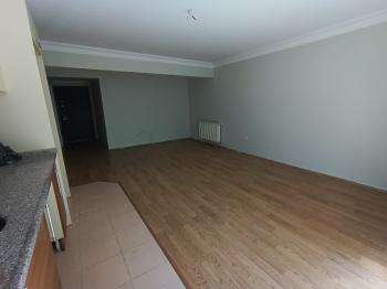 AĞAOĞLU ÇAMLIPARK SİT. BAKIMLI 1+1 DAİRE