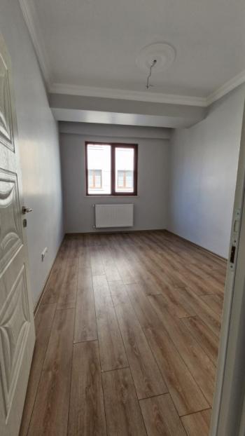 SANCAKTEPE'DE SİTE İÇERİSİNDE 125 M2  2+1 SATILIK  DAİRE 