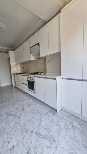 SANCAKTEPE'DE SİTE İÇERİSİNDE 125 M2  2+1 SATILIK  DAİRE 