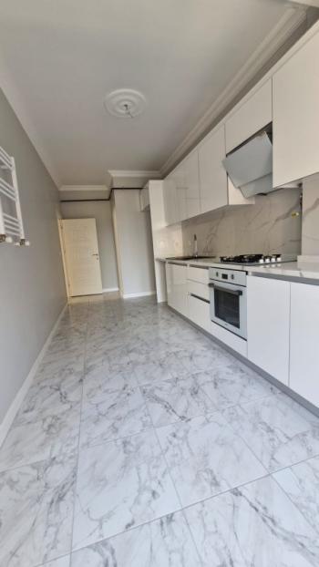 SANCAKTEPE'DE SİTE İÇERİSİNDE 125 M2  2+1 SATILIK  DAİRE 