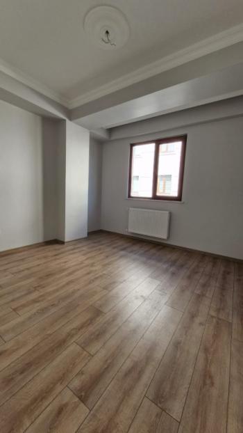 SANCAKTEPE'DE SİTE İÇERİSİNDE 125 M2  2+1 SATILIK  DAİRE 