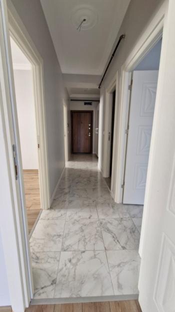 SANCAKTEPE'DE SİTE İÇERİSİNDE 125 M2  2+1 SATILIK  DAİRE 