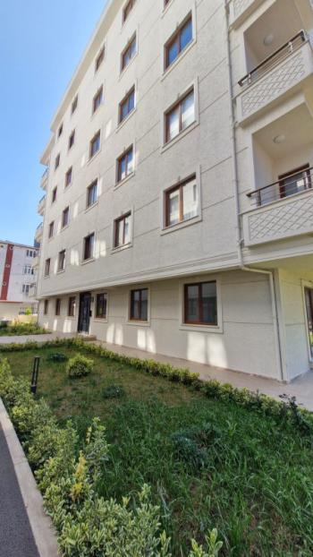 SANCAKTEPE'DE SİTE İÇERİSİNDE 125 M2  2+1 SATILIK  DAİRE 